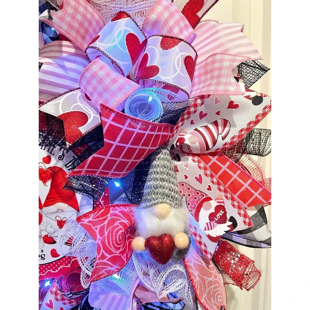 Handmade Valentine’s Gnome Hearts Ribbon Prelit Wreath 22 ins LED W12